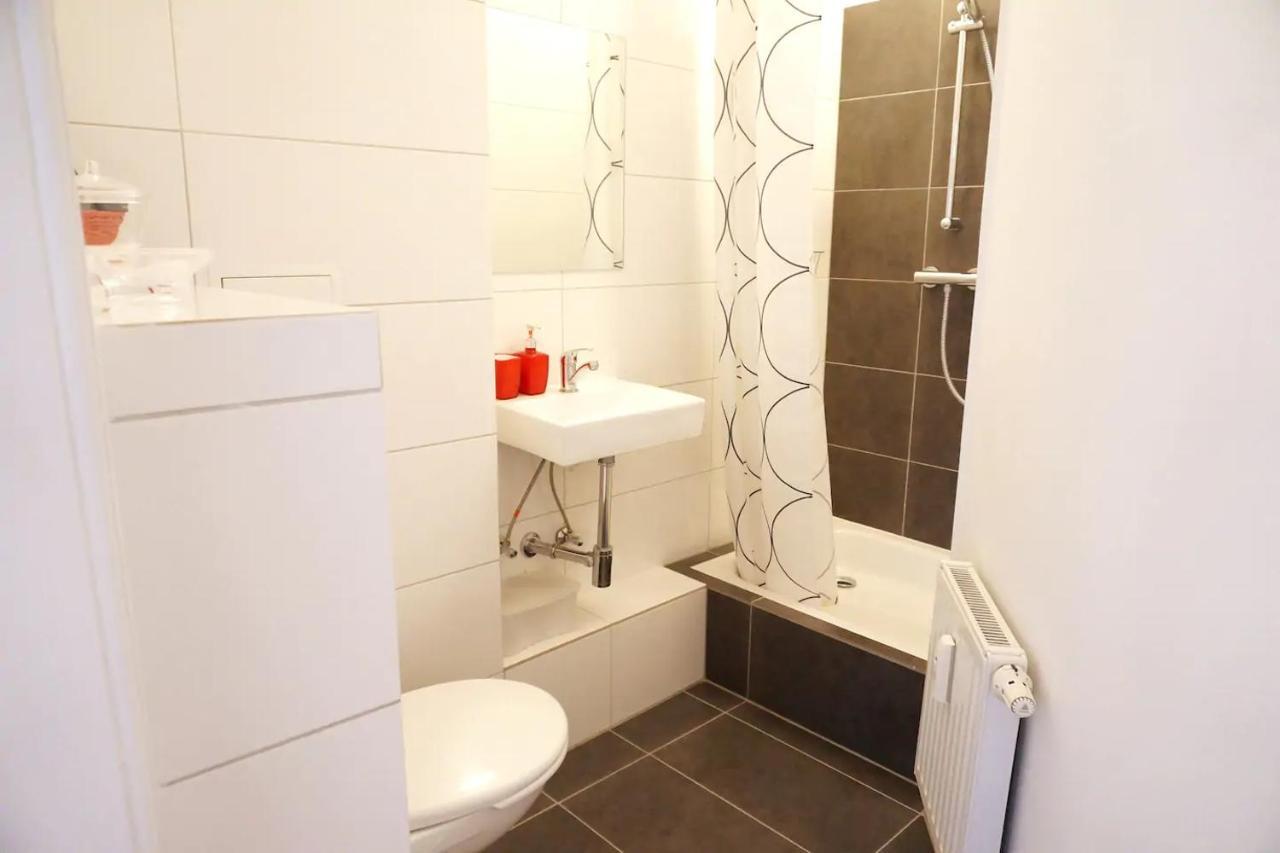 Cozy Studio In Friedrichshain, 4 Quiet Guests Only Berlin Bagian luar foto