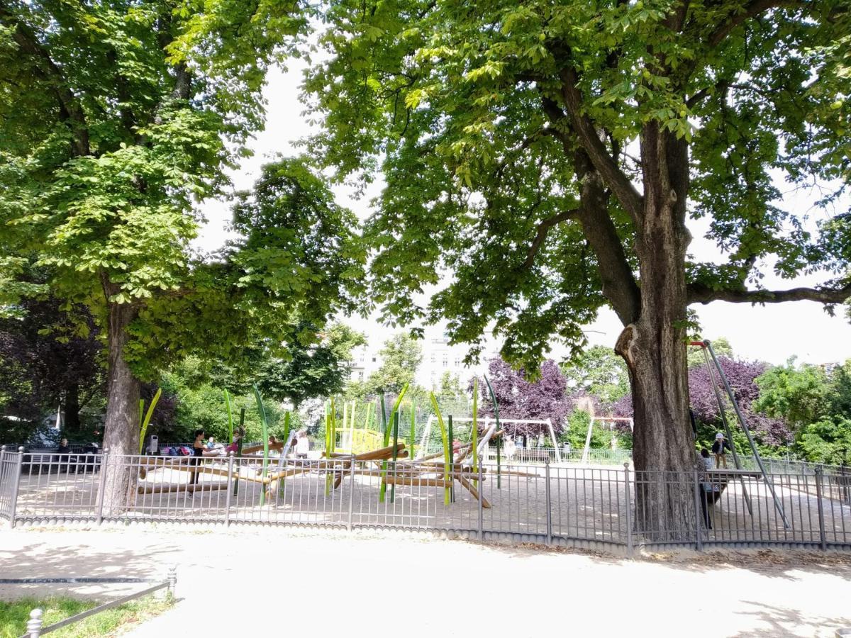 Cozy Studio In Friedrichshain, 4 Quiet Guests Only Berlin Bagian luar foto